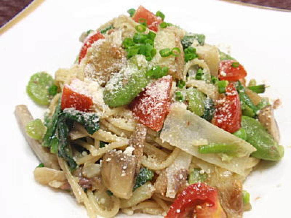 アンチョビ・そら豆・新じゃがの春パスタ