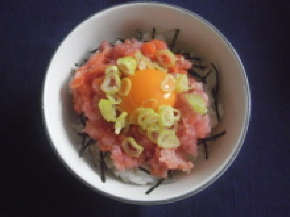 お刺身たたき丼