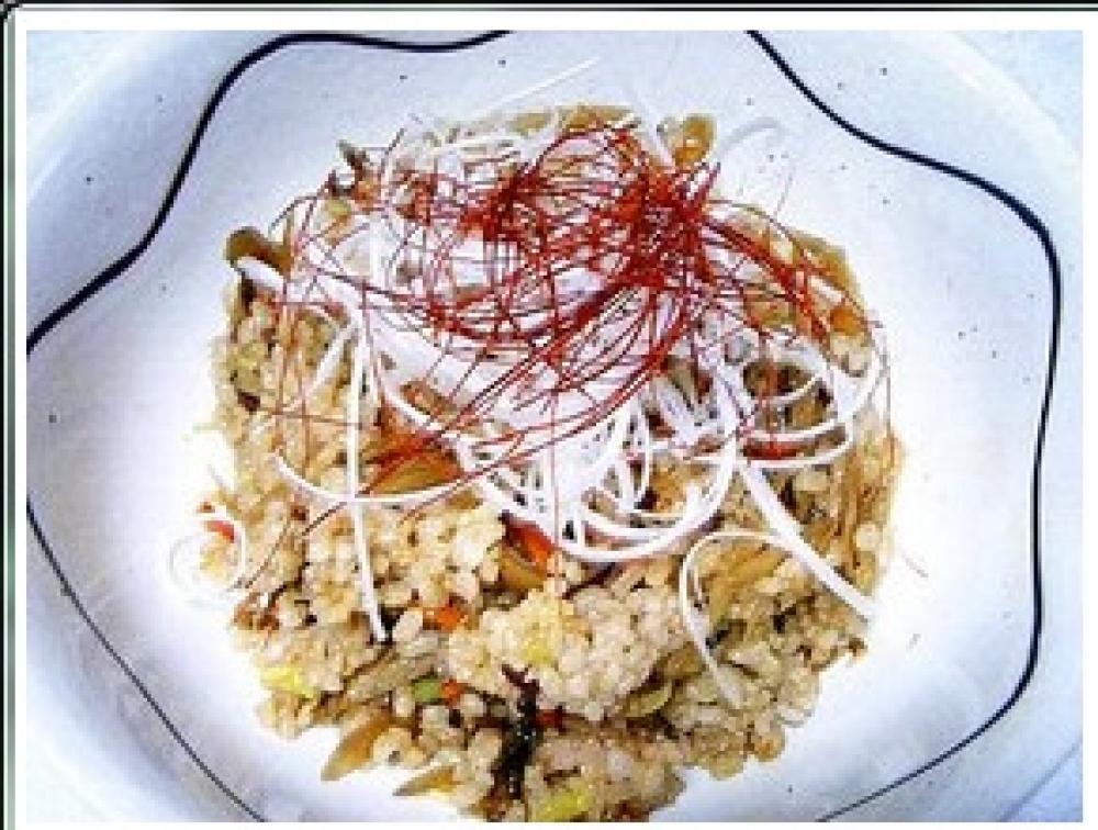 鰻とごぼうの混ぜご飯