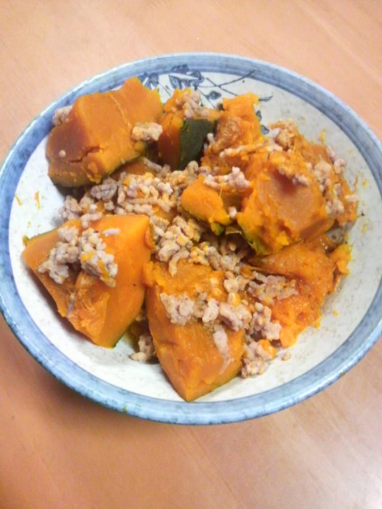 南瓜とひき肉の煮物