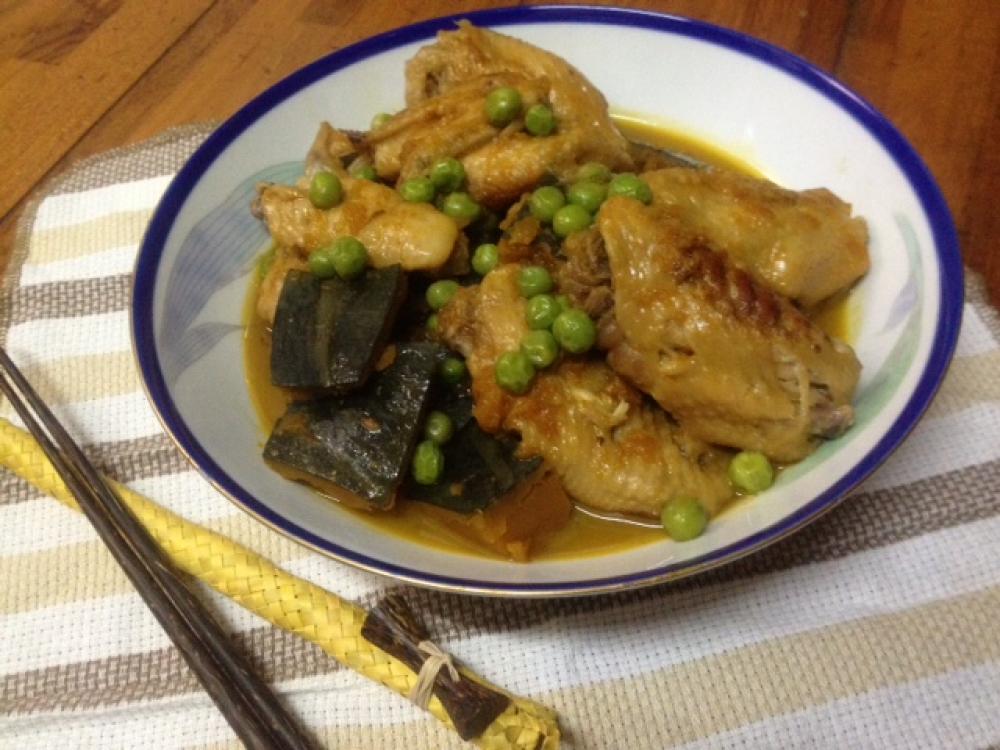 すき焼きにタレで簡単手羽煮込み